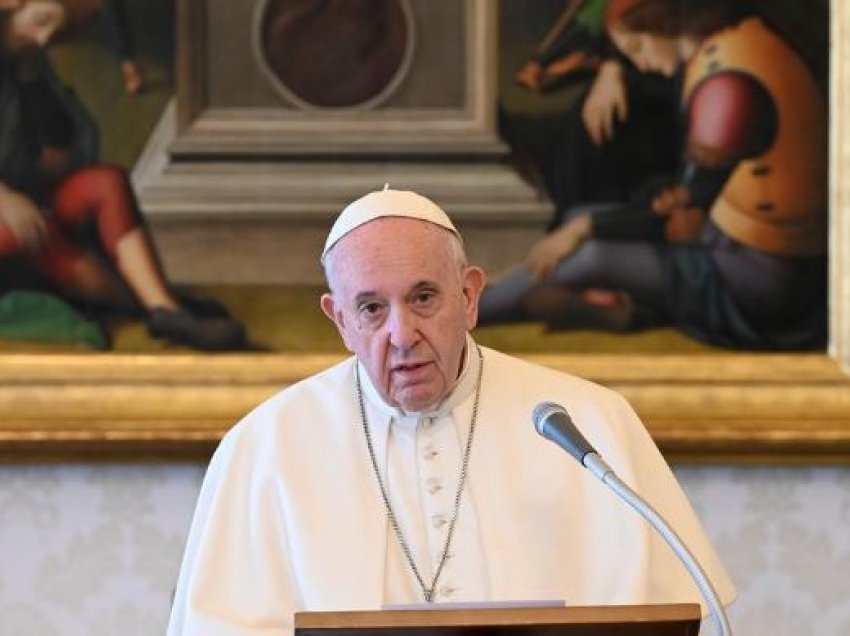 Papa Françesku: Nuk është as kulturë as bukuri nëse ka shfrytëzim pune prej skllevërve