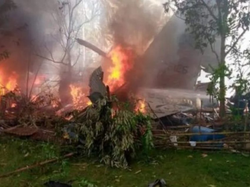 Rrëzimi i avionit ku humbën jetën më shumë se 50 persona, autoritetet filipinase marrin kutinë e zezë