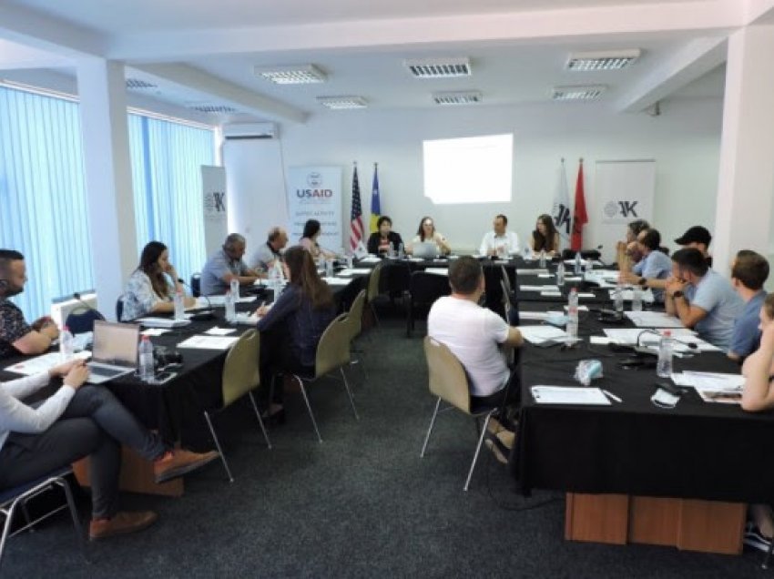 ​OAK në bashkëpunim me USAID, paraqesin projektin për Drejtësi në Kosovë