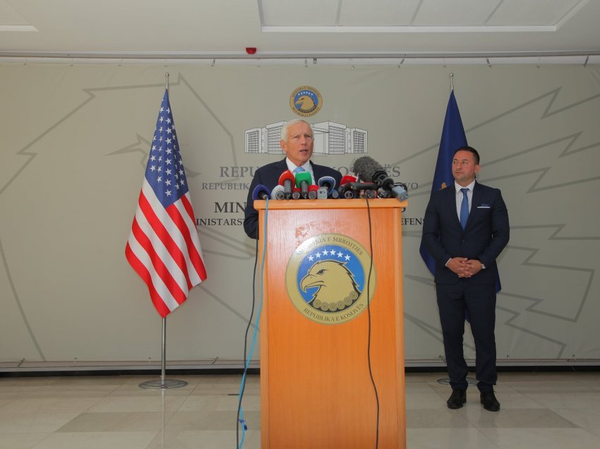 Dhuratë e çmueshme për Kosovën, Gjenerali Wesley Clark rikthehet me një mision të rëndësishëm