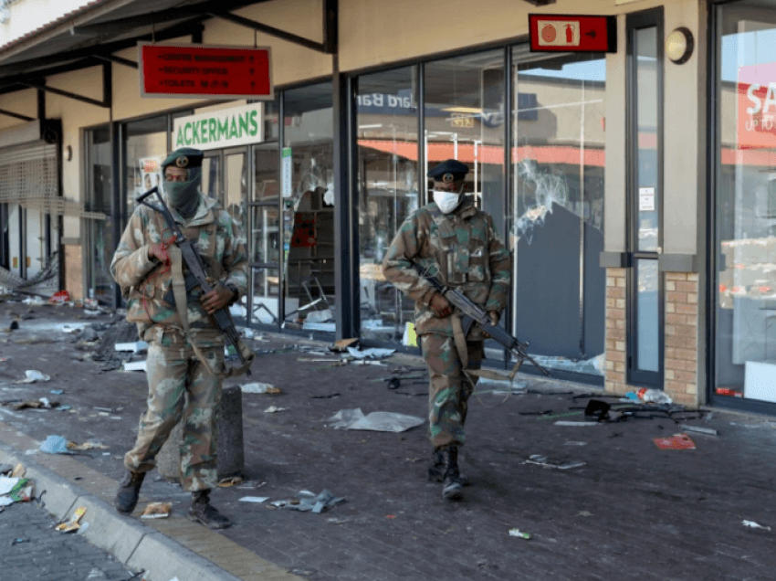 Dhjetëra të vdekur në trazirat në Afrikë të Jugut