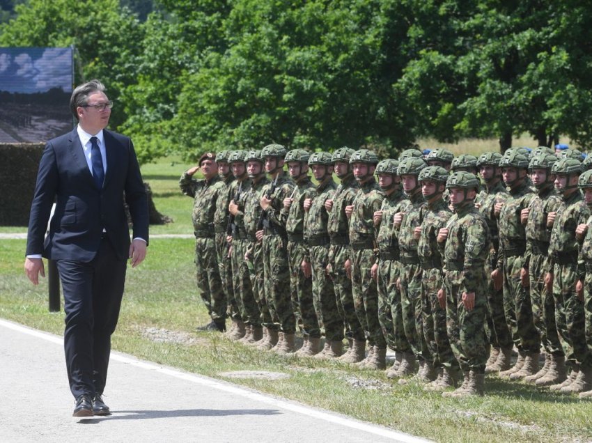 Vuçiq ka disa fjalë për Ushtrinë e Kosovës - ja si e krahason me ushtrinë serbe