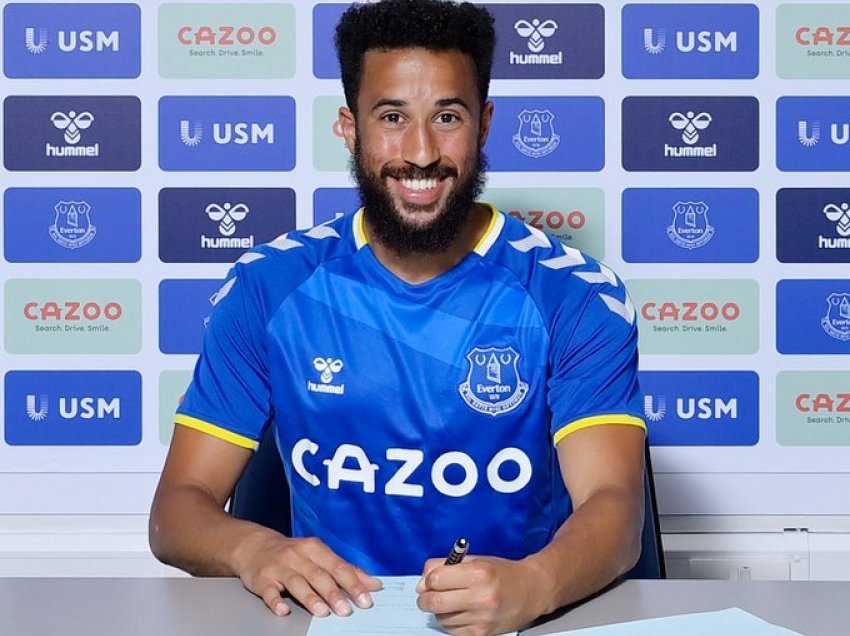 Townsend lojtari më i ri i Evertonit