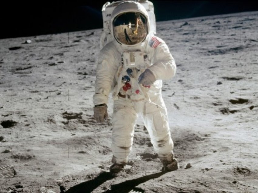 ​52 vjet më parë njeriu zbriti në Hënë