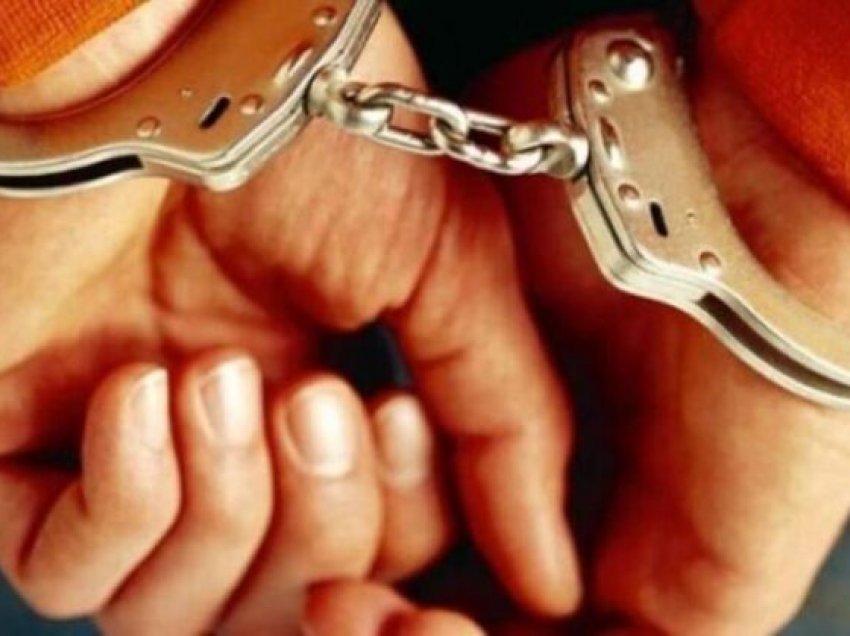 Gjendet drogë në Koçan, arrestohen dy të rinj