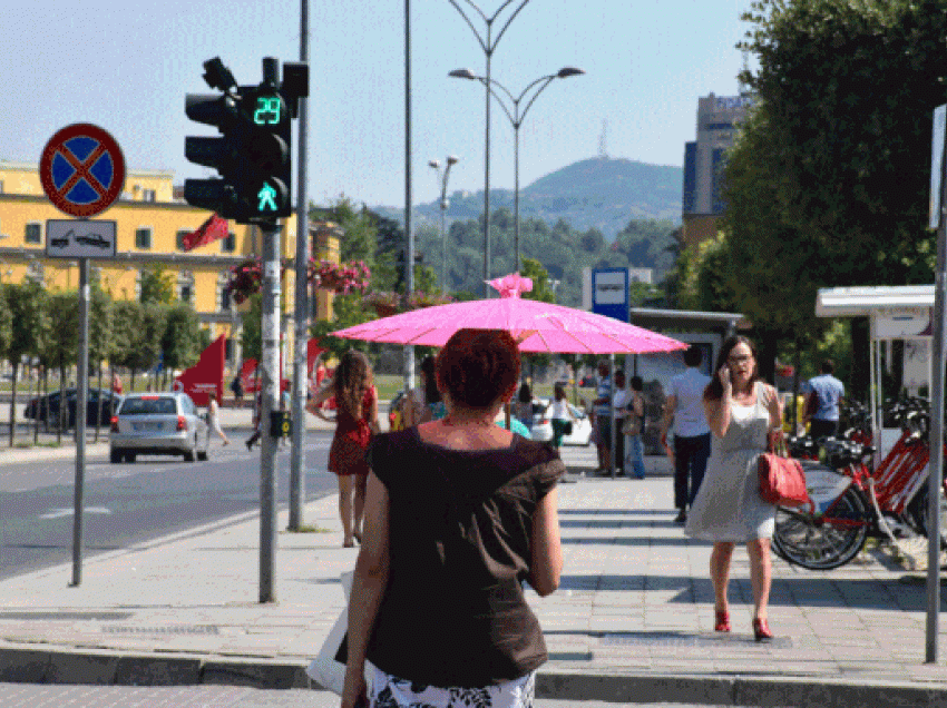 Vera më e nxehtë e 5 viteve të fundit, Berati dhe Elbasani regjistrojnë 43 gradë
