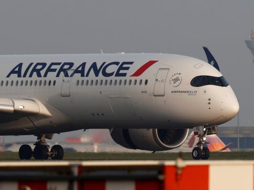 Alarm në aeroportin e Francës, dyshohet për bombë në avion
