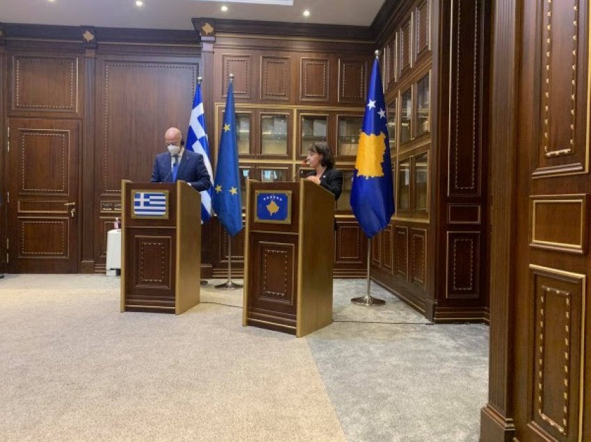 Greqia nuk e njeh pavarësinë e Kosovës, por përkrah dialogun dhe vizat