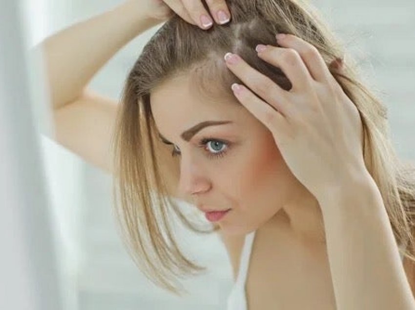 Stresi një nga shkaqet më të zakonshme të humbjes së flokëve 