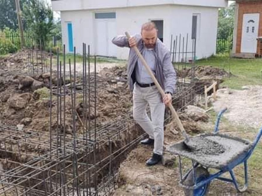 Në Nedakoc vihet gurthemeli për rindërtimin e xhamisë