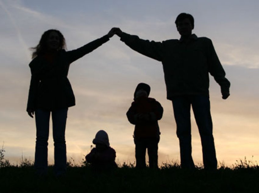 Studimi i fundit tregon a ndikon fëmija në lumturinë e një çifti