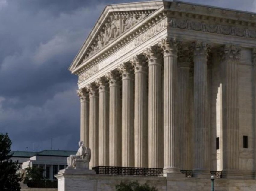 Gjykata e Lartë hedh poshtë padinë ndaj ligjit të kujdesit shëndetësor të ish-Presidentit Obama