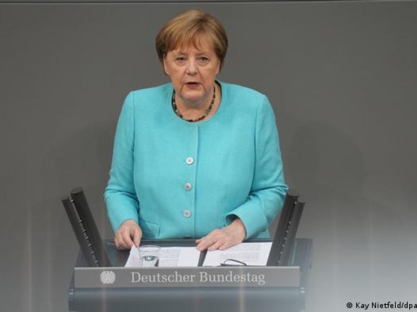 E saktë dhe pa emocione të mëdha: Deklarata e fundit qeveritare e Angela Merkelit