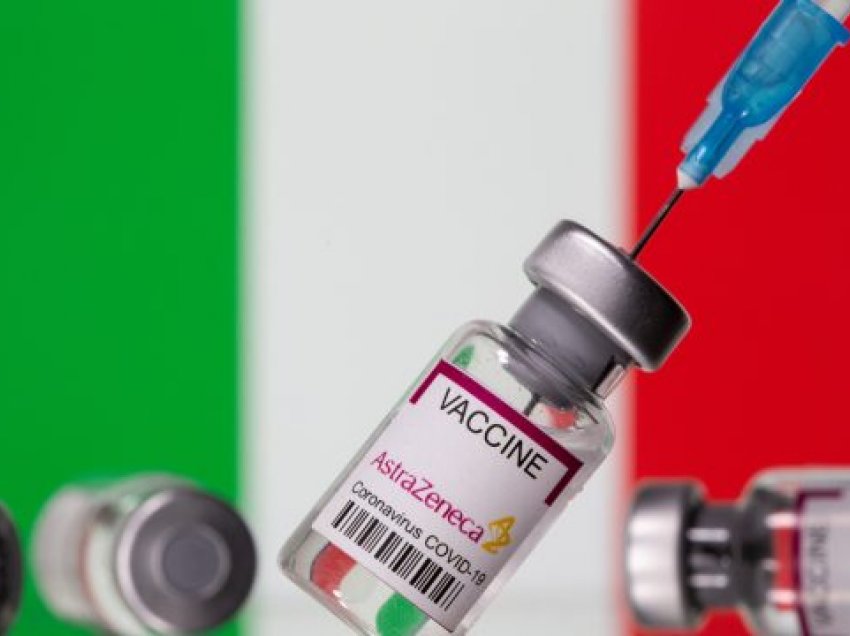 Italia do të pezullojë me ligj mjekët, të cilët nuk janë vaksinuar 