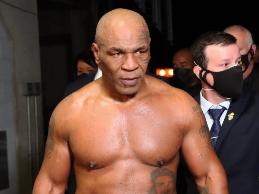 ​Tyson mbush 55 vjeç