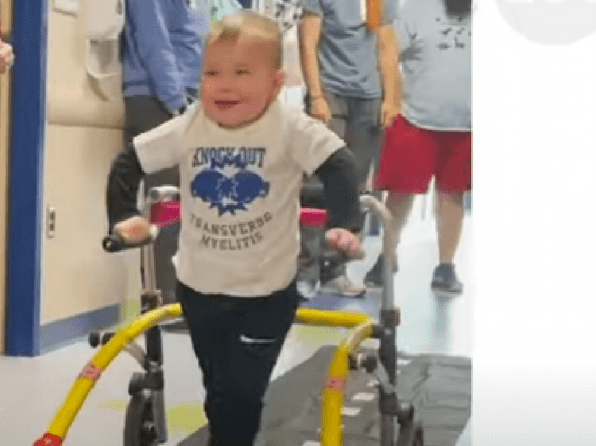 Sëmundja e rëndë e la të paralizuar, 2-vjeçari arrin të ecë përsëri