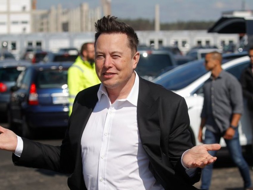 Elon Musk planifikon të krijojë “qytetin e tij në tokë”!