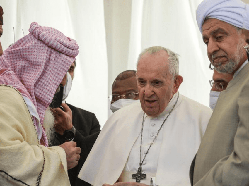 Për Papa Françeskun, pajtimi me Islamin është vetëm një hap i ndërmjetëm