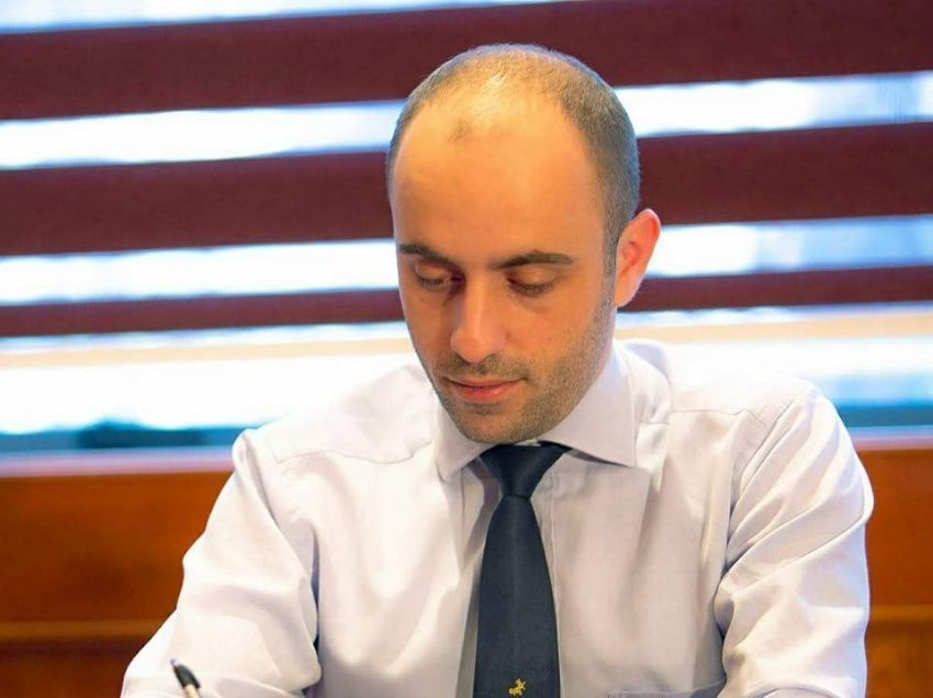 Zyberaj ka disa fjalë pas dorëheqjes së Haradinaj-Stublla