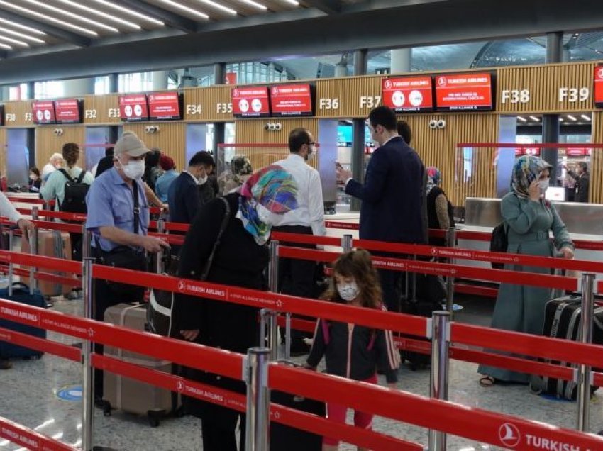 Të gjithë ata që udhëtojnë në Turqi duhet të regjistrohen në ueb-faqen e ministrisë së Shëndetësisë