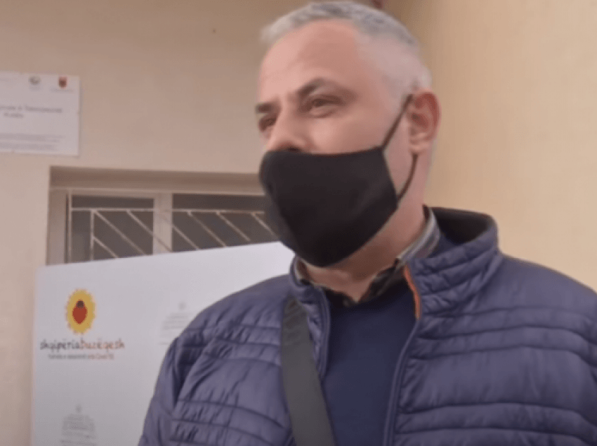 Vaksinohet mjeku i parë nga Kosova në Kukës: Jam i lumtur. I ftoj të gjithë kolegët që të shfrytëzojnë mundësinë