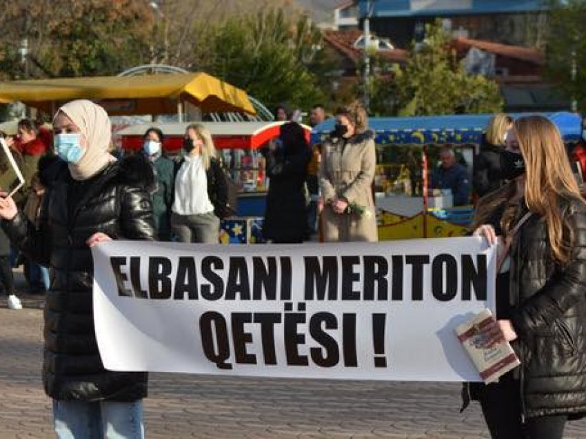 Marshim në qytet, Flutura Açka: Elbasani, djepi i arsimit meriton një të ardhme plot begati