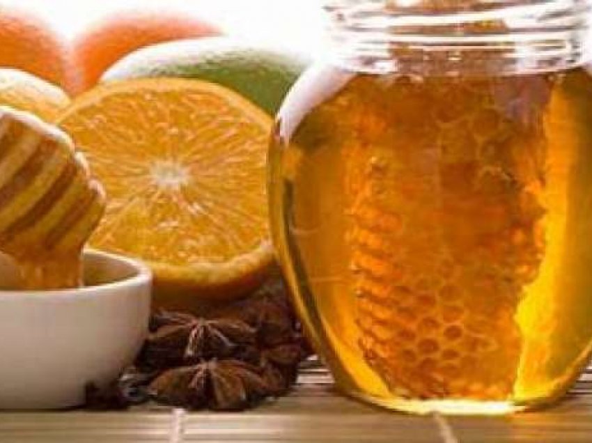 Si të përdorni mjaltin që të mos plakeni