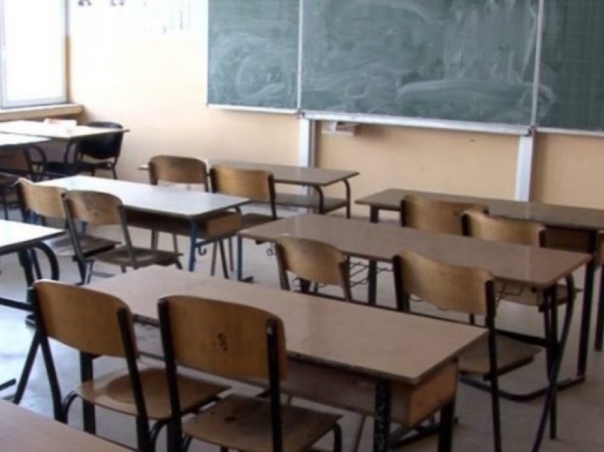 Gjimnazi “Sami Frashëri” në Prishtinë kalon në mësim online