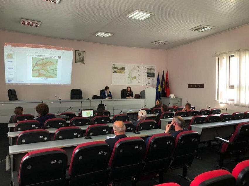 Komuna e Suharekës diskuton me banorët për Hartën Zonale