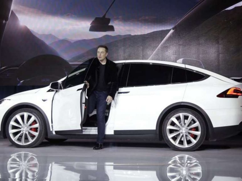 Tesla shtyn deri në vitin 2022 hapjen e fabrikës së re evropiane