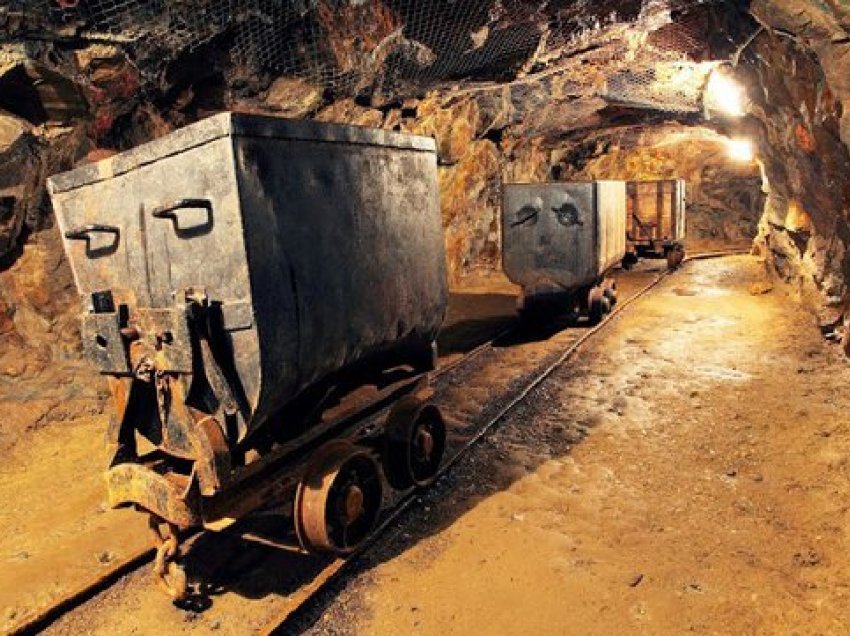 E rëndë! Humbin jetën 15 persona nga rrëshqitja e dheut në minierë