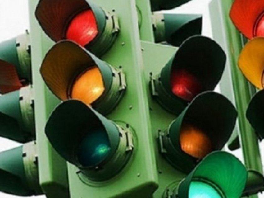 Ja pse semaforët kanë ngjyrën e kuqe dhe jeshile