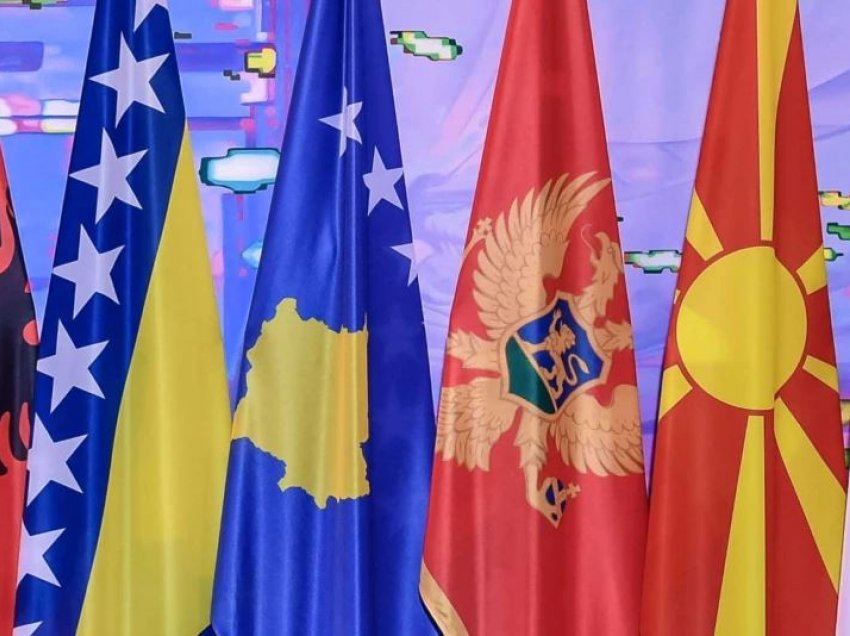 Liderët e Ballkanit marrin pjesë në samitin e Bërdo-Brioni