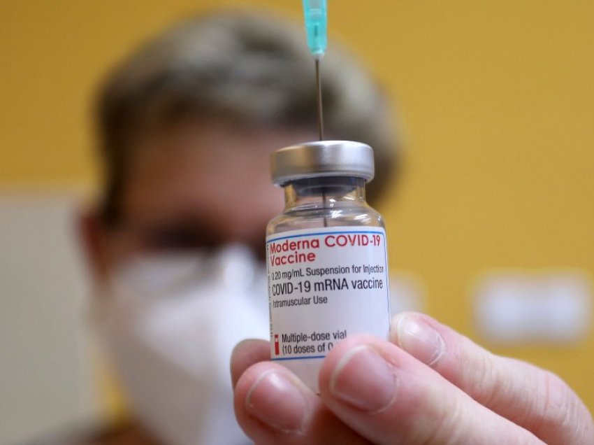 Japonia pritet të miratojë këtë javë vaksinën Moderna kundër COVID-19