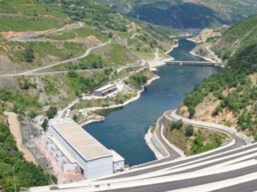 ​Shqipëri, prodhimi i energjisë elektrike u rrit me 2.2 herë