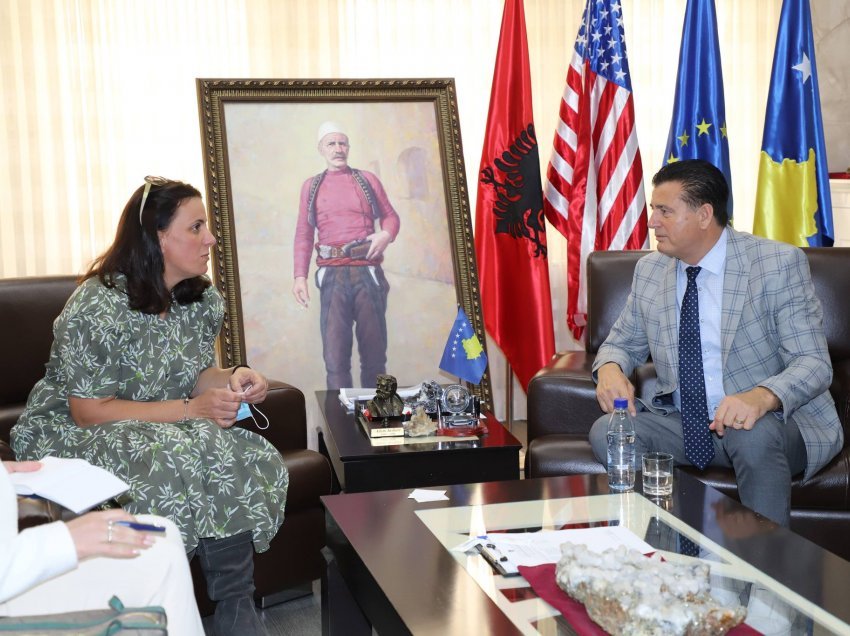 Kryetari Bahtiri në mbështetje të shoqatës “Down Syndrom Kosova”