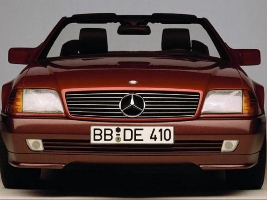 Legjenda që nuk harrohet, Mercedes-Benz SL që edhe sot ju “lë pa frymë”