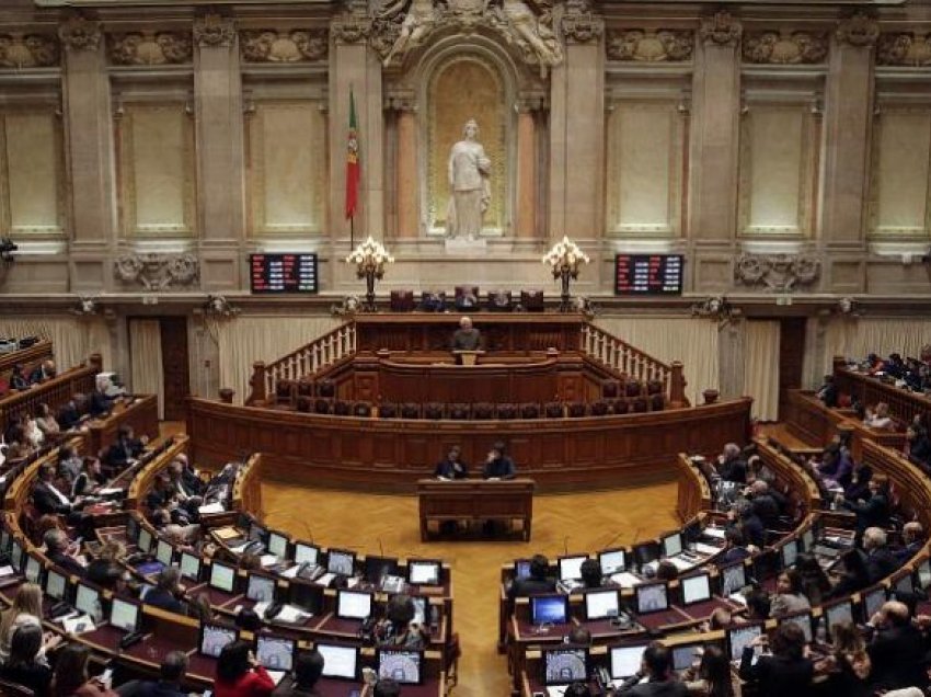 Parlamenti i Portugalisë miraton projektligjin e rishikuar që legalizon eutanazinë