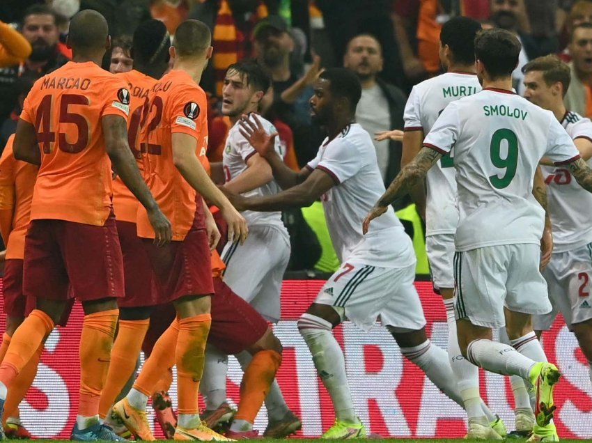 Galatasaray kërkon përsëritjen e ndeshjes