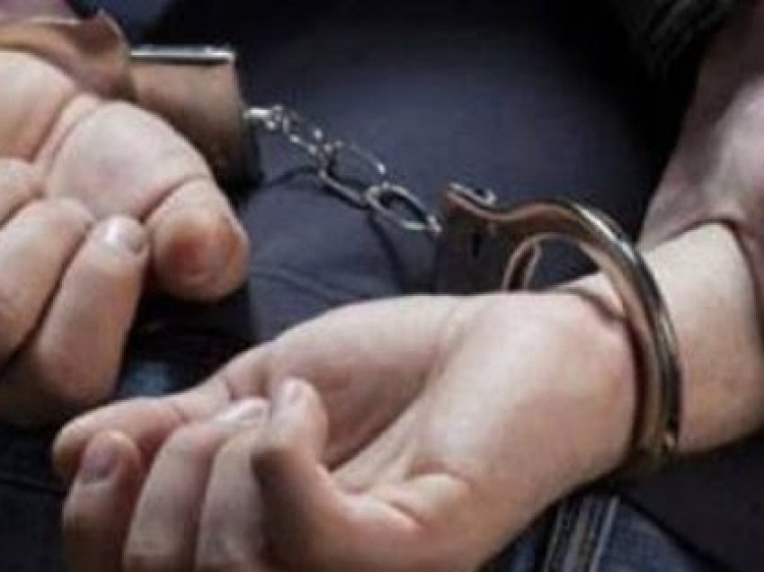 Një muaj paraburgim ndaj 5 të pandehurve për drogë e sulm të personit zyrtar