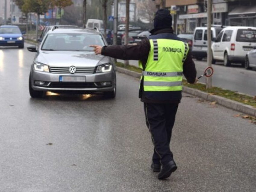 Policia vazhdon kontrollet në Shkup, shqiptohen mbi 100 dënime brenda 24 orëve