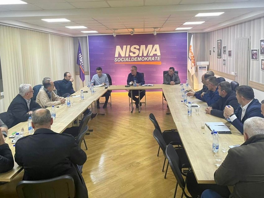 Limaj mbledh kryetarët e degëve, thotë se Nisma do të rikthehet fuqishëm në parlament