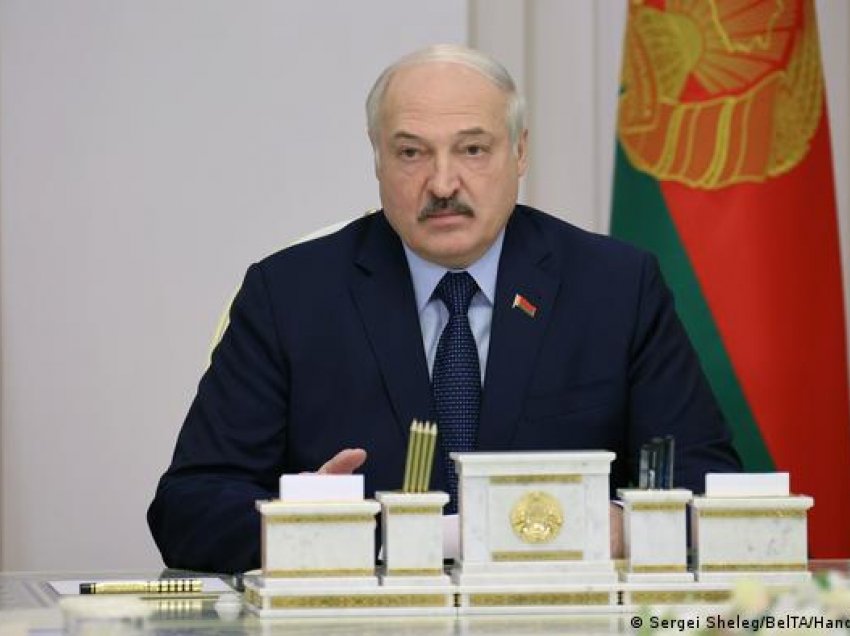 Bjellorusia kërkon pranimin e 2000 migrantëve