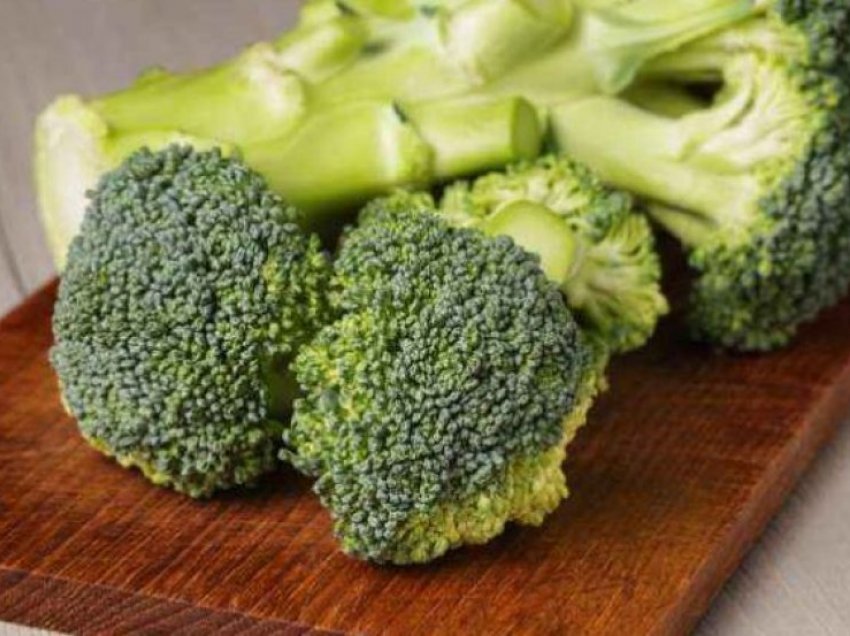 Si ta gatuani brokolin që të mos humbasë efektin e tij antikancerogjen