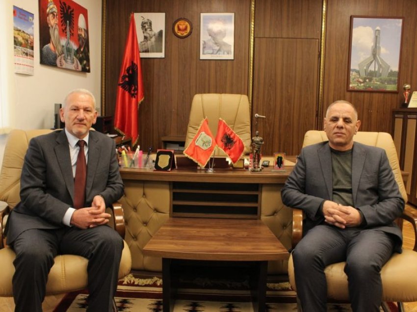 Mehmet Ballazhi i PDK-së e pranon detyrën e kryetarit të Hanit të Elezit