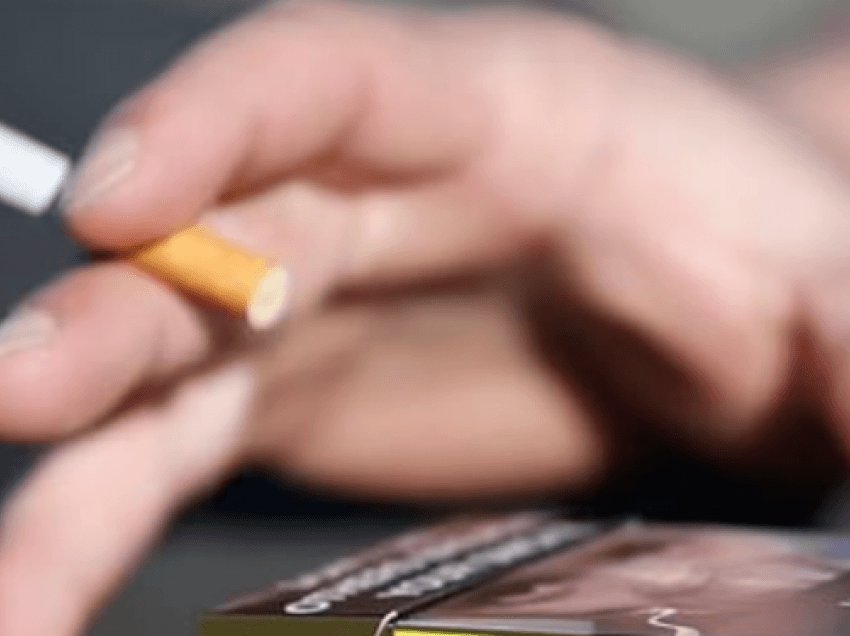 Studim: Lënia e duhanit mund të shkaktojë shtim në peshë