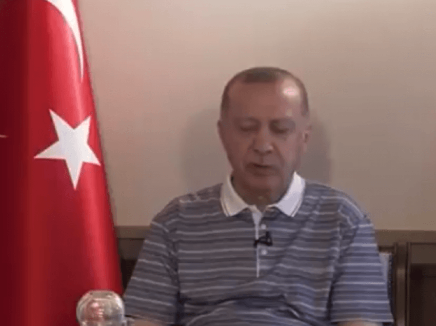 “Shumë i sëmurë për të vazhduar”/ VIDEOT që tregojnë se Erdogan-it po i vjen fundi si lider i Turqisë