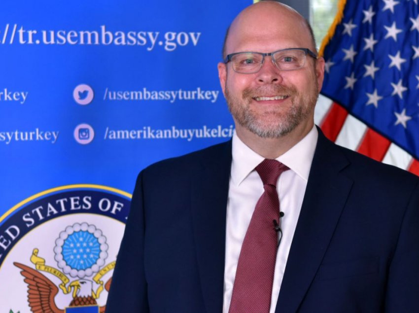 I nominuari i Biden për ambasador: Kosova edhe pas zgjedhjeve të shkurtit ka një qeveri që mban marrëdhënie pozitive me SHBA-në