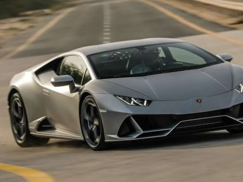 Policia konfiskon Lamborghinin që tejkaloi shpejtësinë, do ta vë në ankand