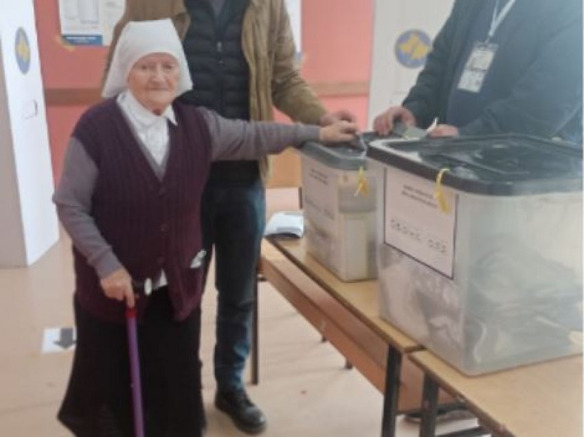 Voton edhe 103-vjeçarja nga Istogu 